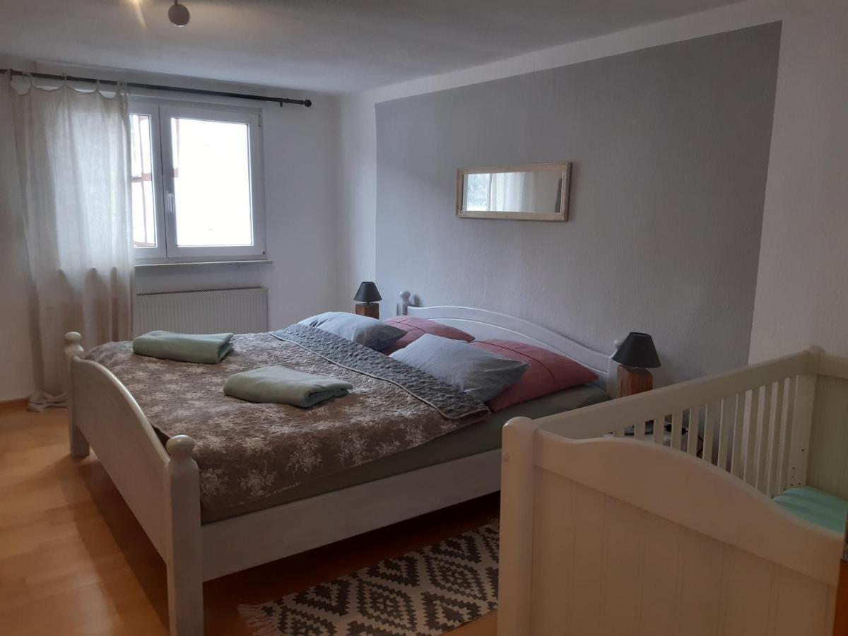 Ferienwohnung-Hallebach Цел ан дер Мозел Екстериор снимка