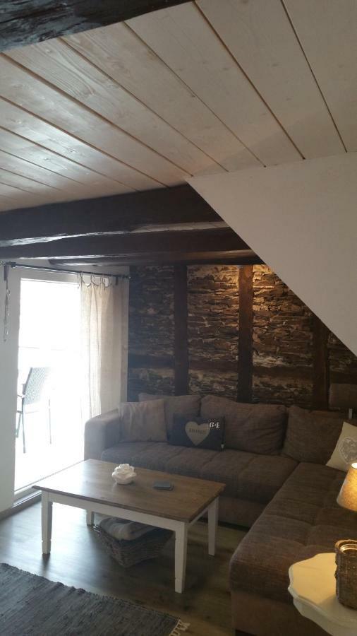 Ferienwohnung-Hallebach Цел ан дер Мозел Екстериор снимка