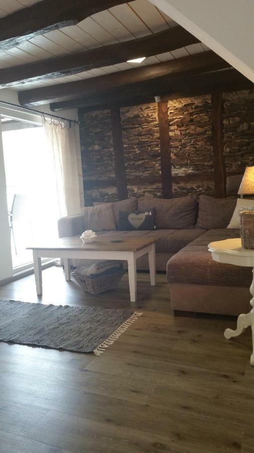 Ferienwohnung-Hallebach Цел ан дер Мозел Екстериор снимка